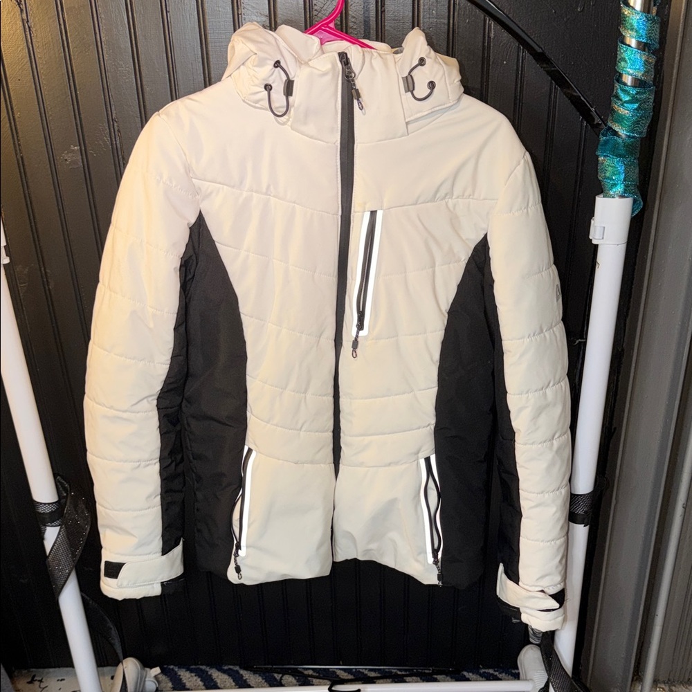 Women's Two-Tone Hooded Jacket
